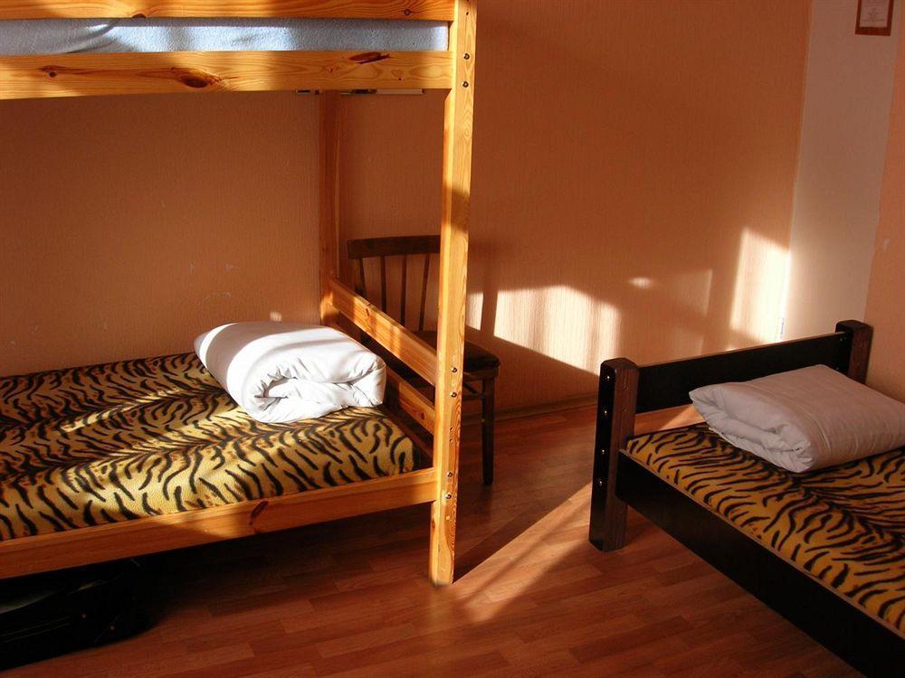Elizabeth's Yh Hostel