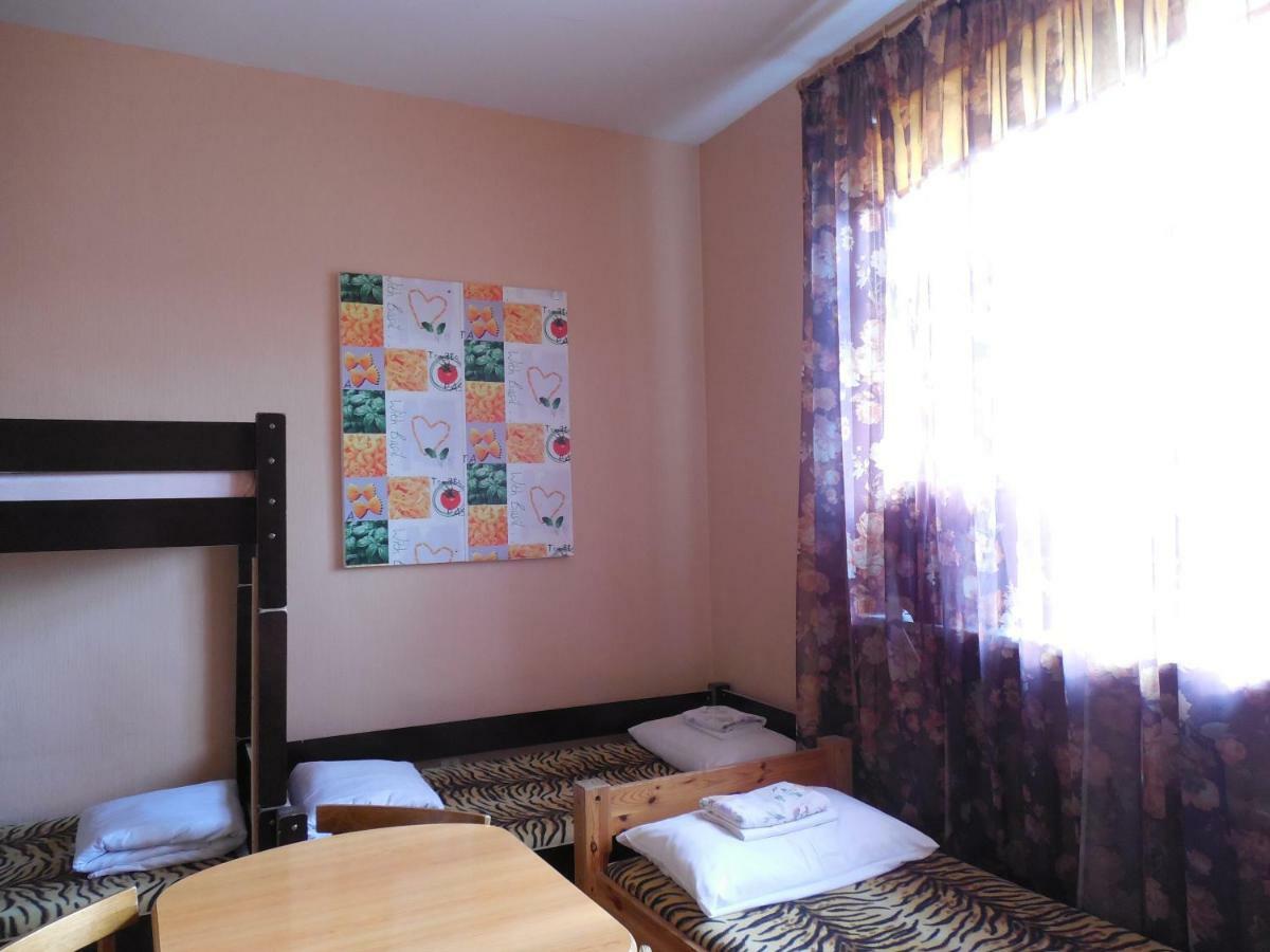 Elizabeth's Yh Hostel *